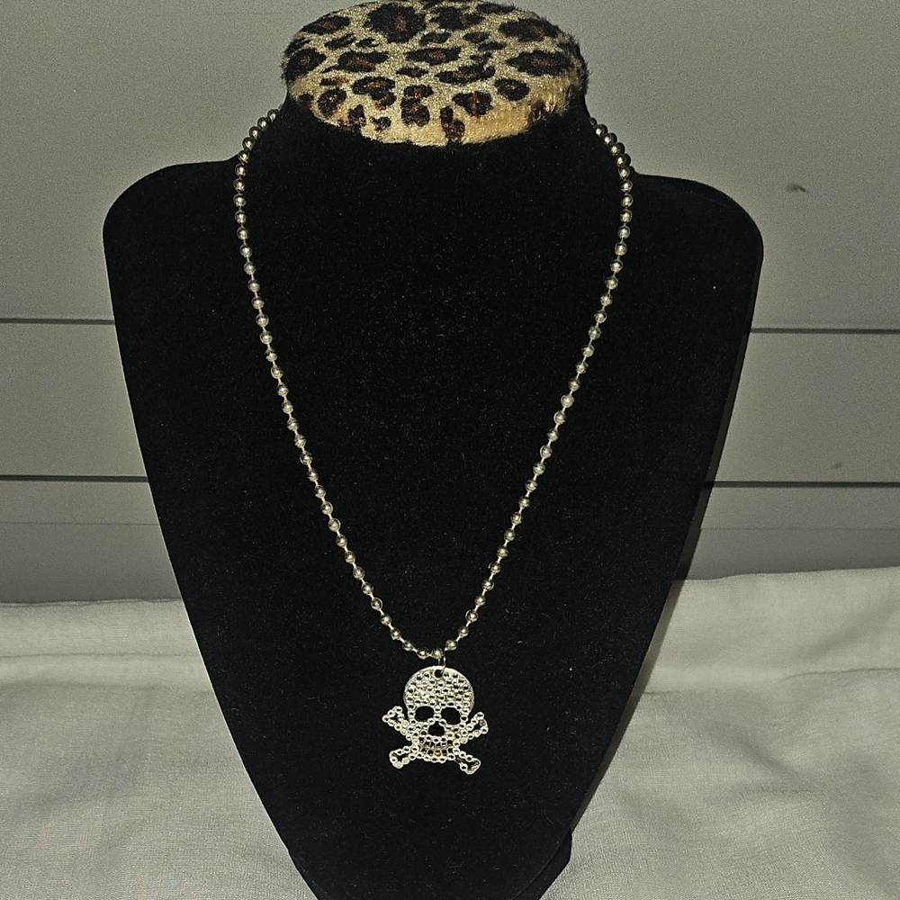 Skull Pendant Rhinestone Necklace
